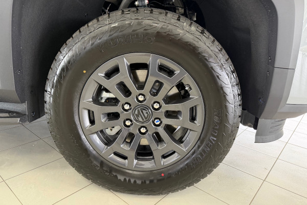 2026 MG U9 EKK1C Black Edition Ute Image 7