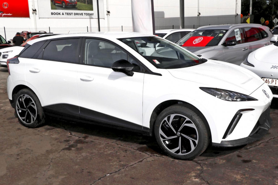 2026 MG MG4 AH4E Essence 64 Hatch Image 3
