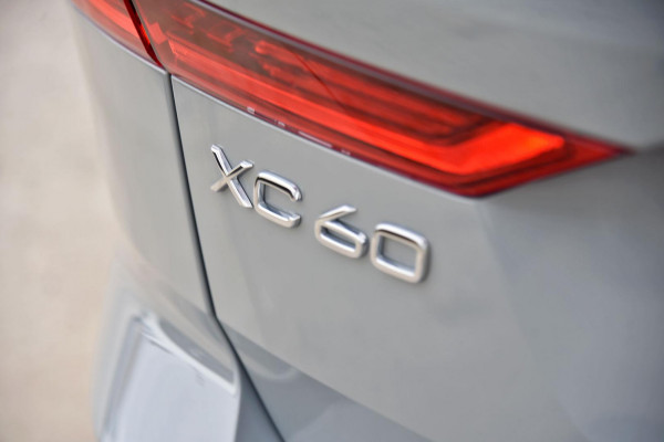 2025 MY26 Volvo XC60 UZ Ultra B5 Dark SUV Image 19