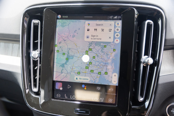 2026 Volvo XC40 XZ Plus B4 SUV image 12