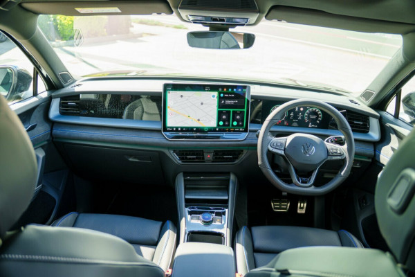 2026 Volkswagen Tayron R4 195TSI R-Line SUV Image 19