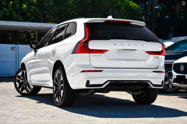 2026 Volvo XC60 UZ Ultra B5 Dark SUV Image 4