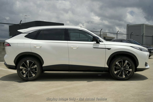 2025 MG HS AS33 Essence Hybrid+ SUV Image 4