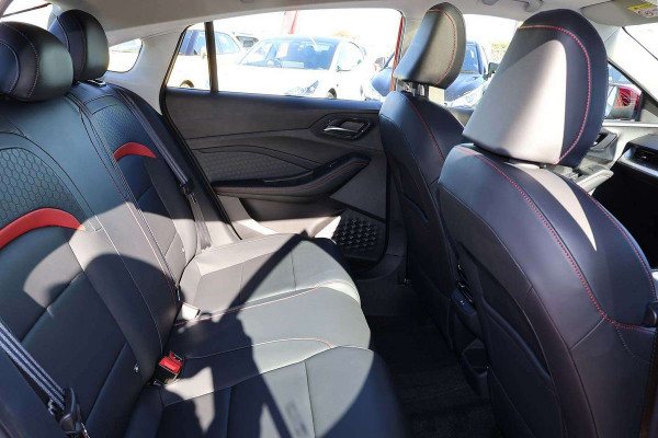 2026 MY25 MG MG5 AP32 Essence Sedan Image 11