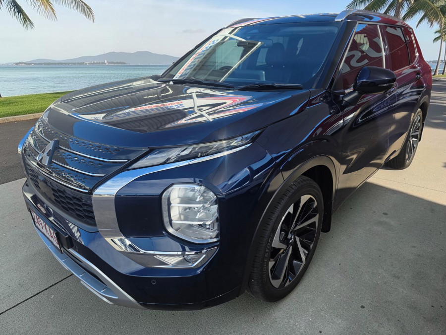 2024 Mitsubishi Outlander ZM Exceed SUV Image 3