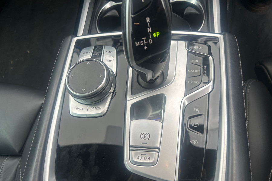 2021 BMW 7 Series G11 LCI Turbo 740i Sedan Image 23