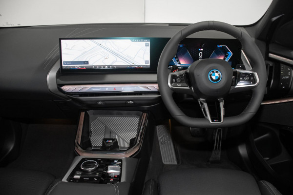 2026 BMW X3 G45 30e xDrive SUV image 7