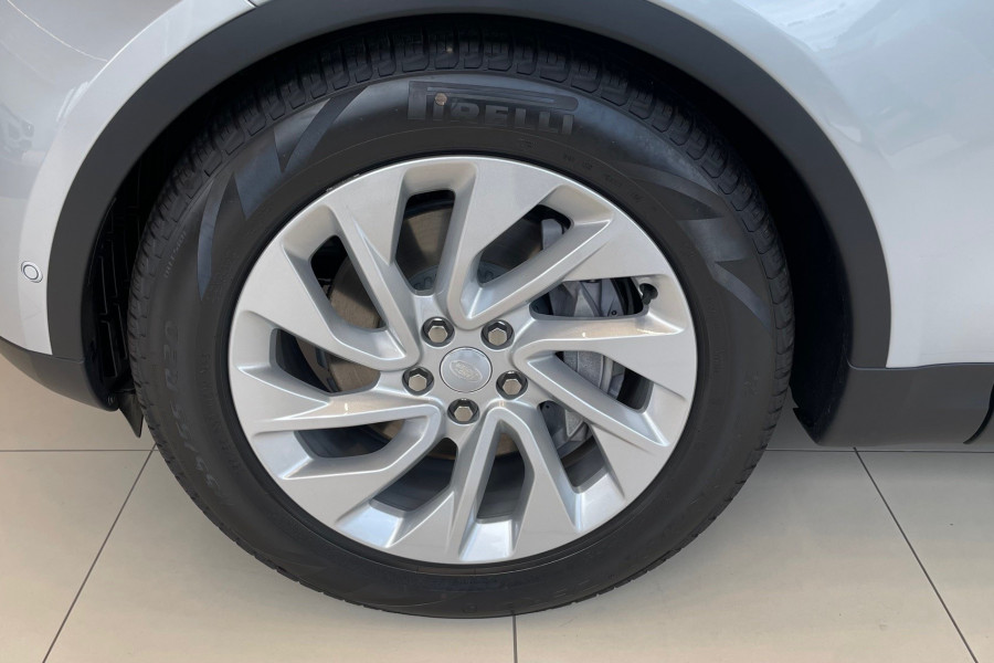 2024 Land Rover Discovery Series 5 S SUV Image 25