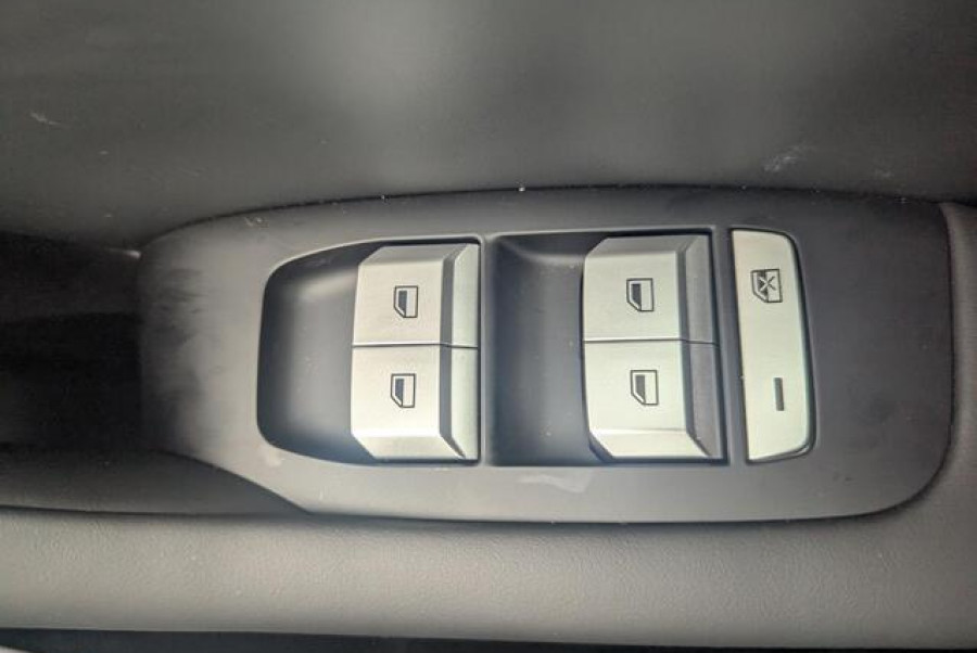 2025 MG MGS5 EV ZS3EM Essence 62 SUV Image 18