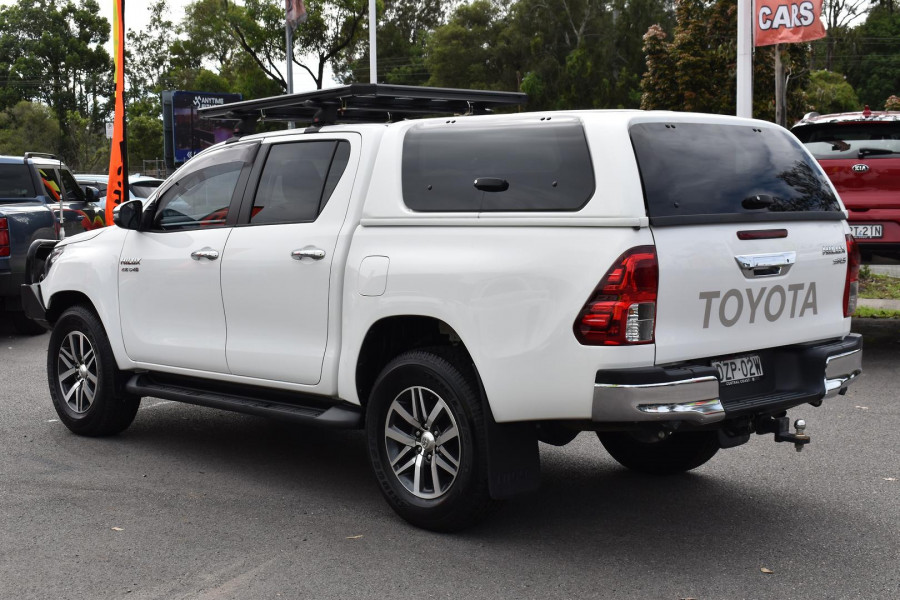 2018 Toyota HiLux  SR5 Double Cab Pick Up Image 12