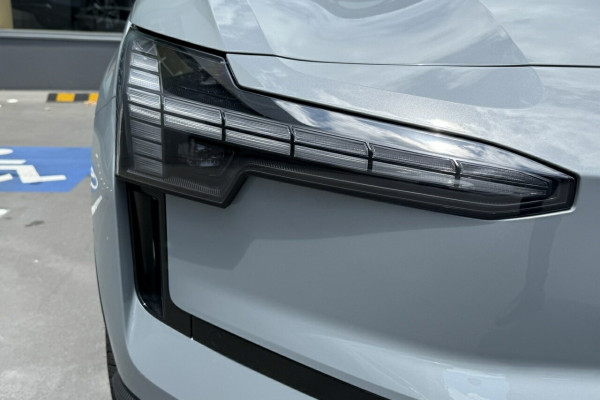 2024 MY25 Volvo EX30  Twin Motor Performance Ultra SUV Image 4