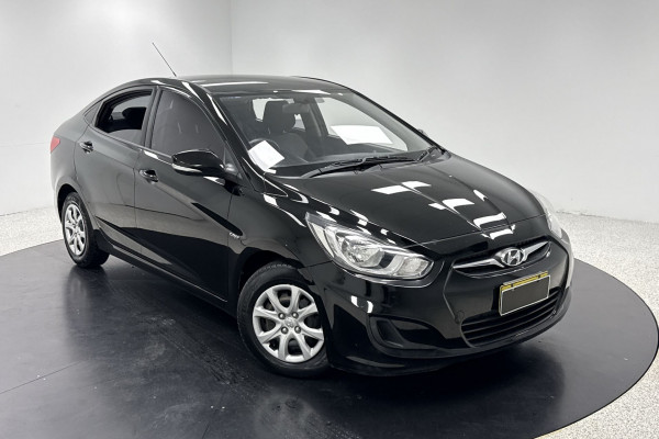 2012 Hyundai Accent Active Sedan