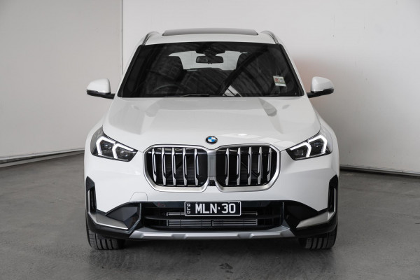 2026 BMW X1 U11 sDrive18i SUV image 4