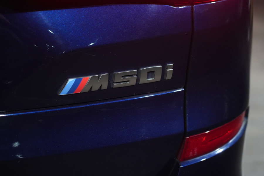 2021 BMW X5 M50i SUV Image 10