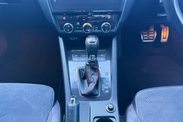2019 Skoda Octavia NE RS 245 Wagon Image 14