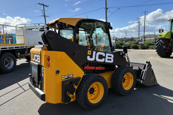 2020 JCB 215 SKID STEER LOADER Wheeled Skidsteer Loader