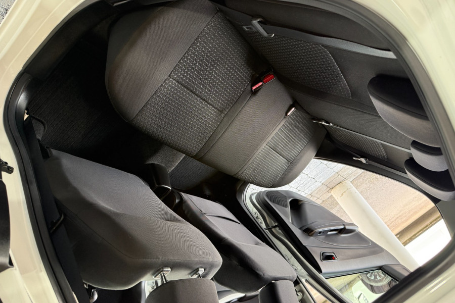 2021 Suzuki Swift AZ Series II GL Navigator Hatch Image 14