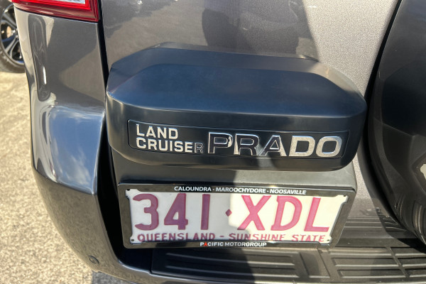 2016 Toyota LandCruiser Prado GDJ150R GXL SUV Image 24