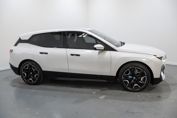 2024 BMW iX xDrive40 Sport SUV Image 6