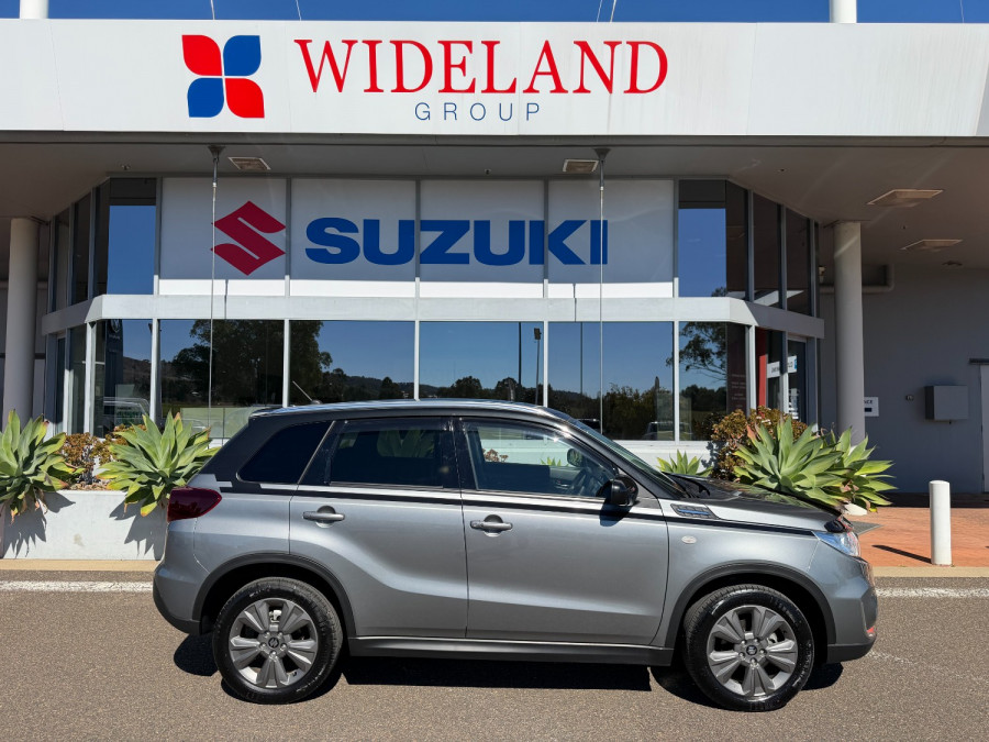 2024 Suzuki Vitara LY Series II SUV Image 2