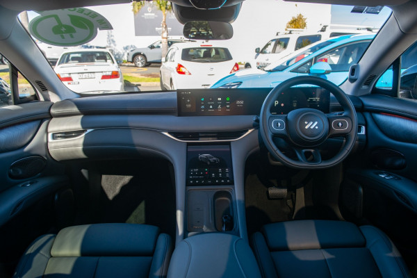 2026 MG IM6 Performance SUV Image 12