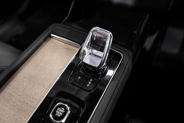 2025 Volvo XC90 L Series Ultra B5 Bright SUV Image 13