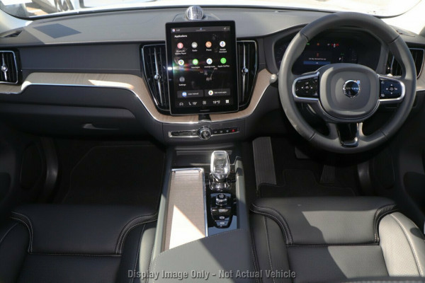 2026 Volvo XC60 UZ Ultra B5 Dark SUV Image 6