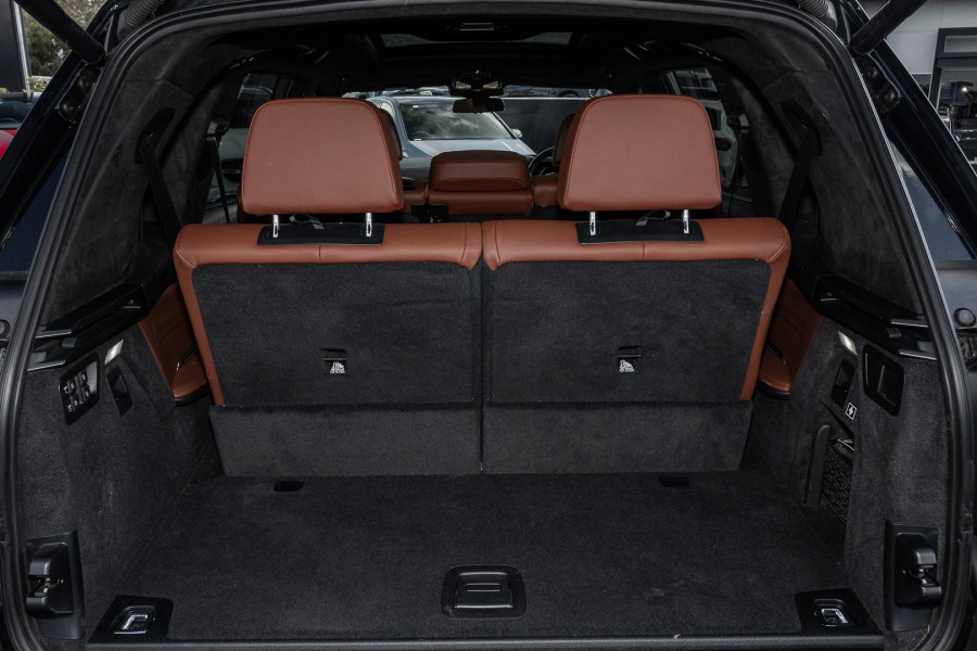 2024 BMW X7 G07 LCI M60i SUV