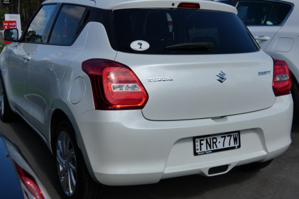 2023 Suzuki Swift AZ SERIES II GL NAVI Hatch Image 5