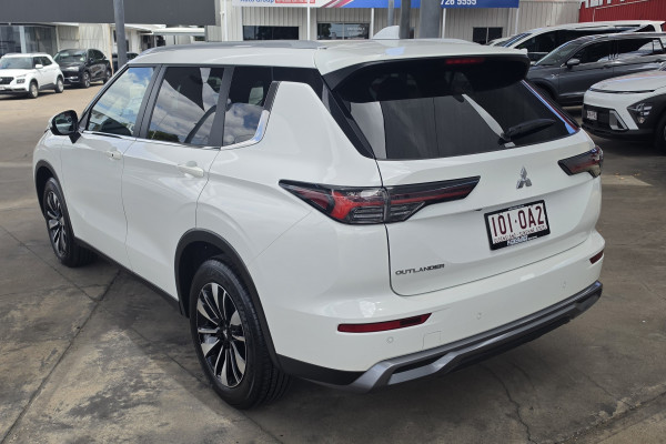 2025 Mitsubishi Outlander ZM LS SUV Image 5