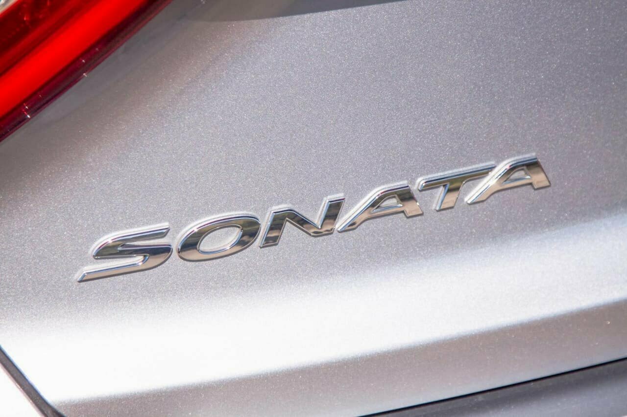 2015 Hyundai Sonata LF Premium Sedan Image 19