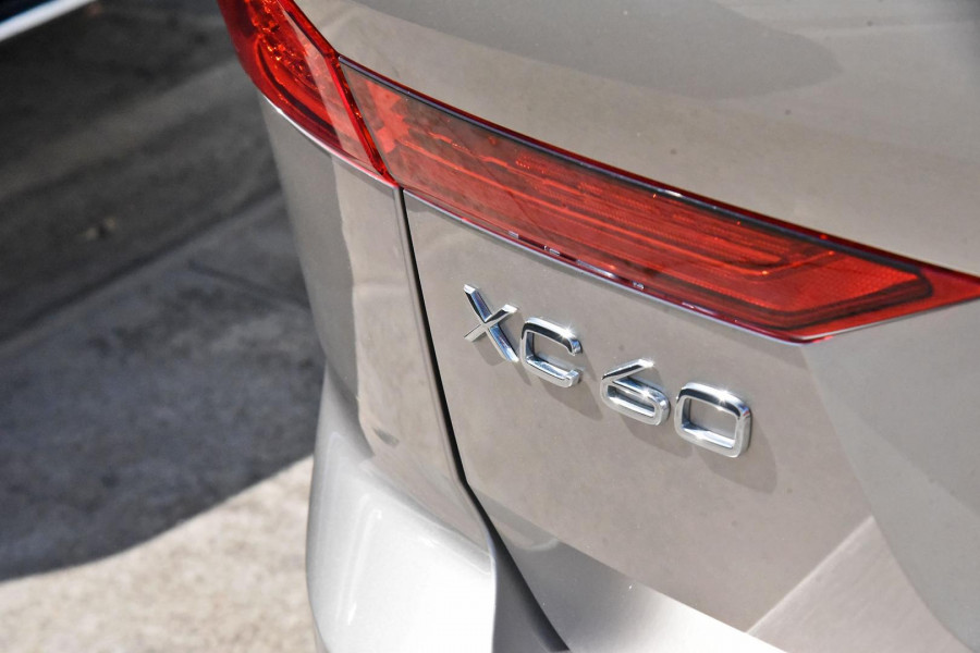 2023 Volvo XC60  Ultimate B5 Bright SUV Image 20
