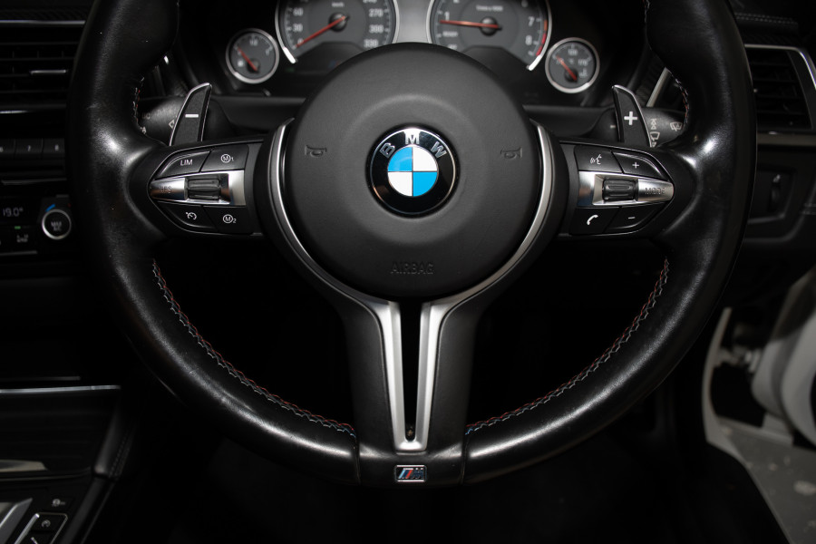 2016 BMW M4 Coupe Image 18