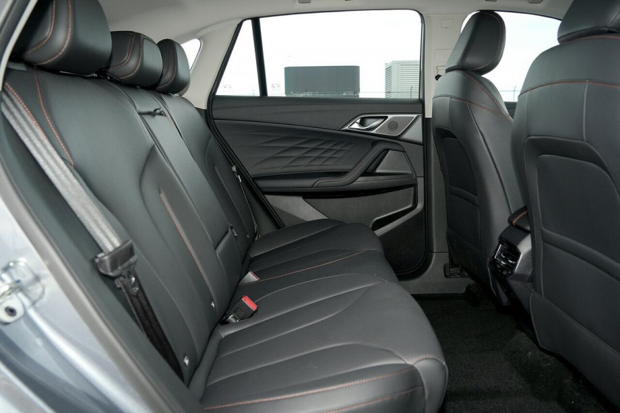 2025 MG HS AS33 Excite SUV Image 10