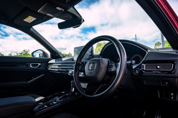 2022 Honda Civic 11th Gen VTi LX Hatch Image 3