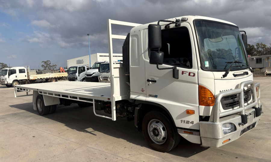 2016 Hino 500 FD Tray Image 1