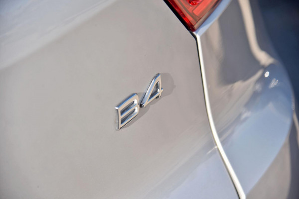 2025 Volvo XC40 XZ Plus B4 SUV Image 7