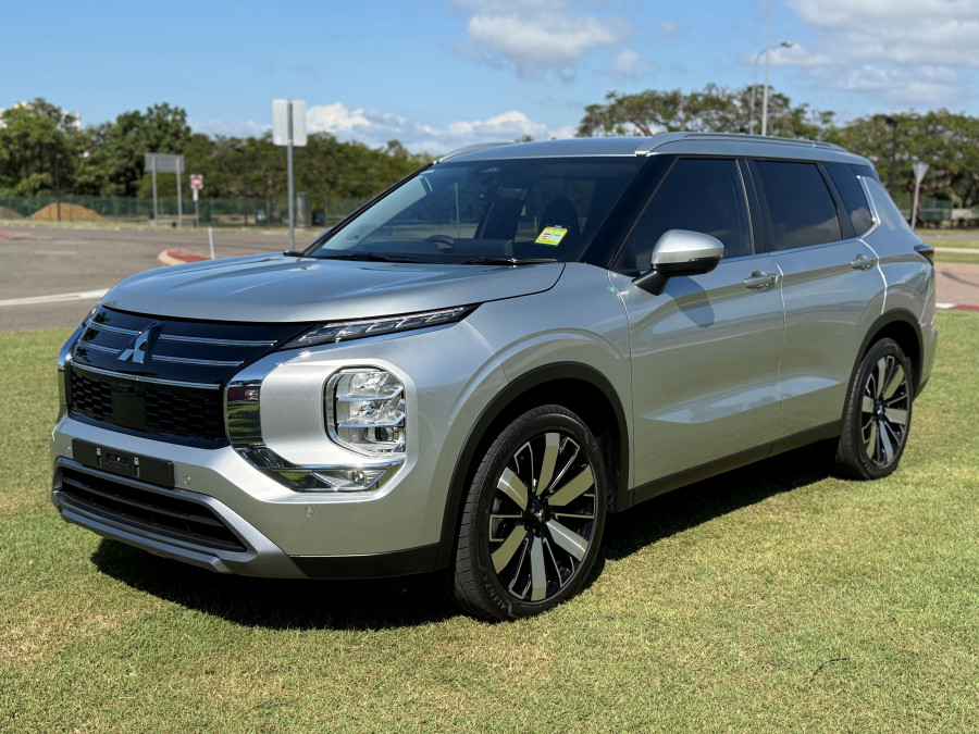 2025 Mitsubishi Outlander ZM Aspire SUV Image 3