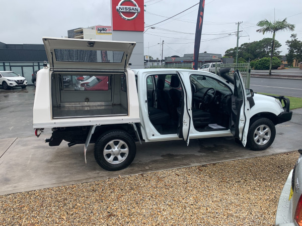 2017 Isuzu Ute D-MAX Utility crew cab Image 5