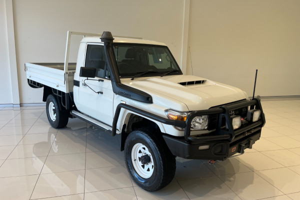 2017 Toyota LandCruiser VDJ79R WorkMate Cab Chassis