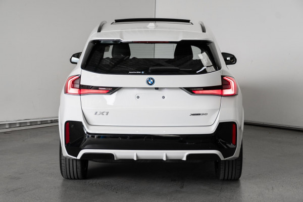 2026 BMW iX1 U11 xDrive30 M Sport SUV image 5