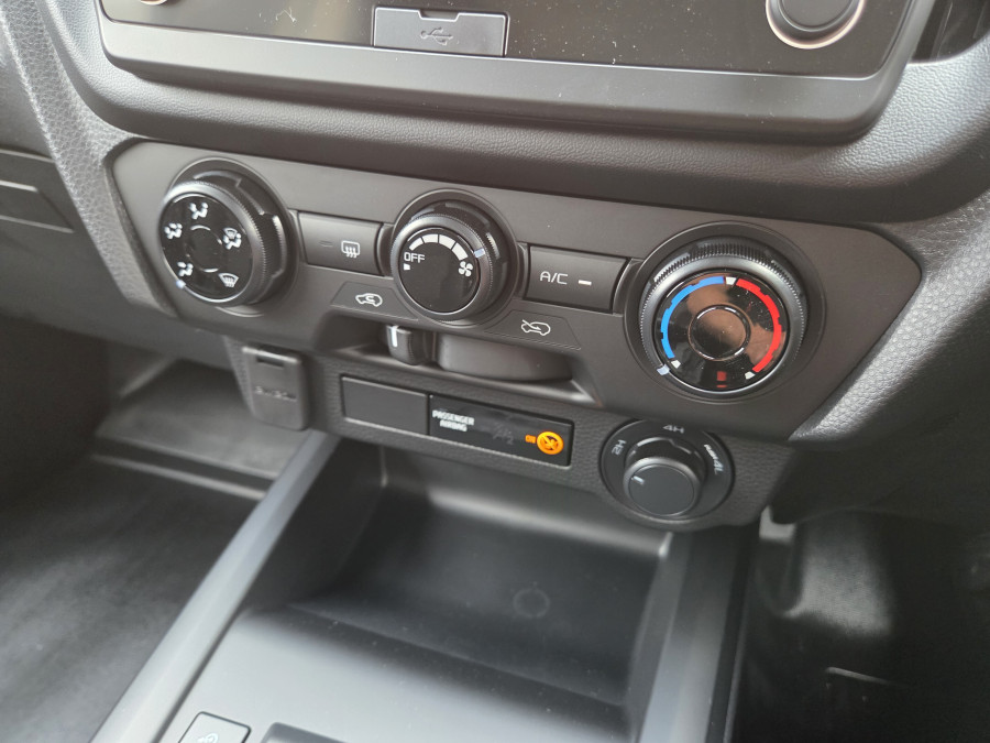2025 MY25.5 Isuzu D-MAX RG SX Cab Chassis Image 14