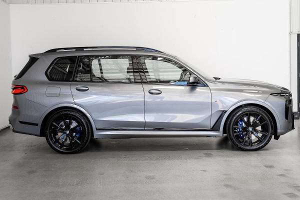 2026 BMW X7 G07 LCI xDrive40i M Sport SUV image 3