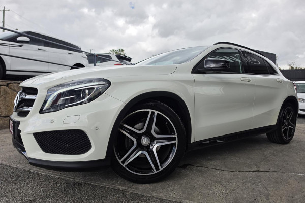 2016 Mercedes-Benz GLA-Class X156 GLA180 SUV Image 1