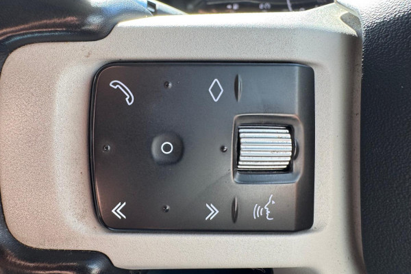 2020 Land Rover Defender L663 110 D240 SE SUV Image 17