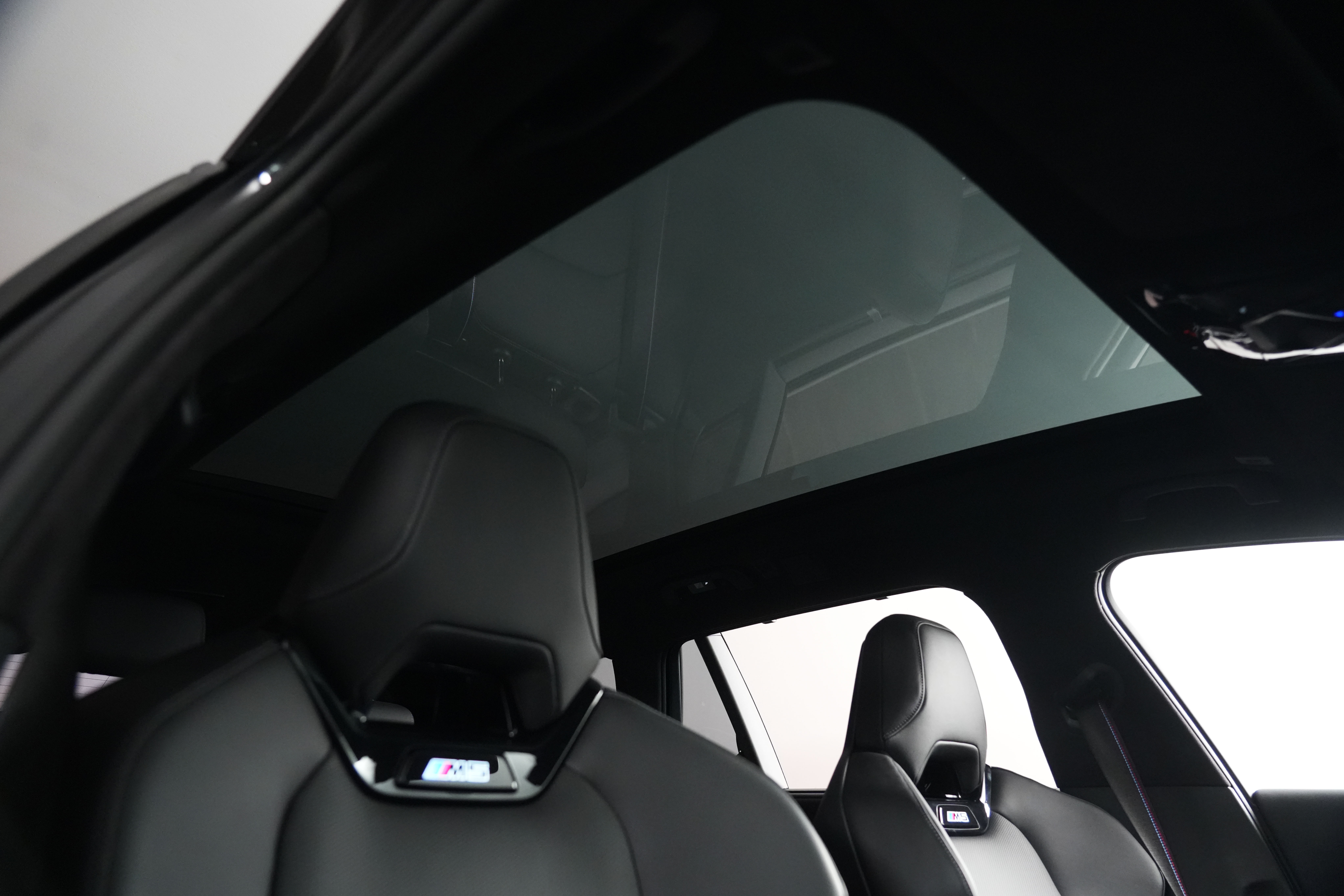 2025 BMW M5 Touring SUV Image 38
