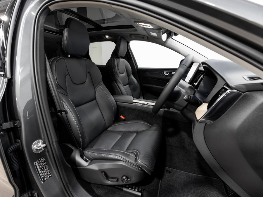2026 Volvo XC60 UZ B5 Ultra Dark 2L Petrol Hybrid AWD SUV Image 19