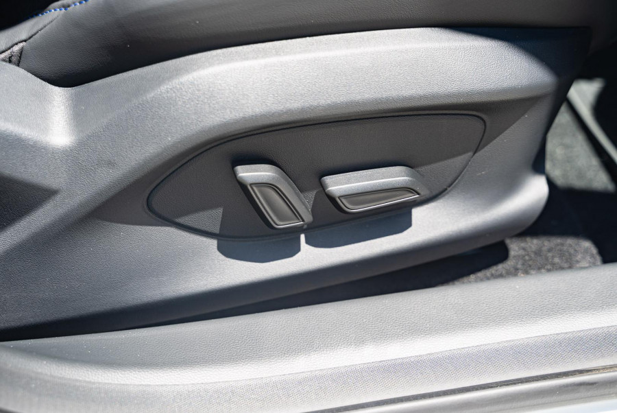 2024 MG MG4 MEH32 Essence 64 Hatch Image 15