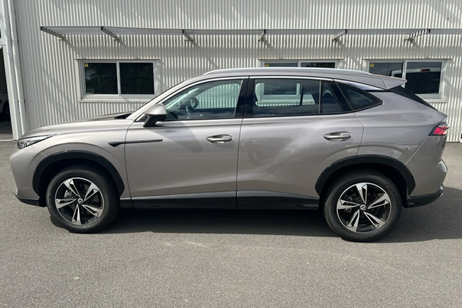 2024 MY24.5 MG HS AS33 Vibe SUV Image 9