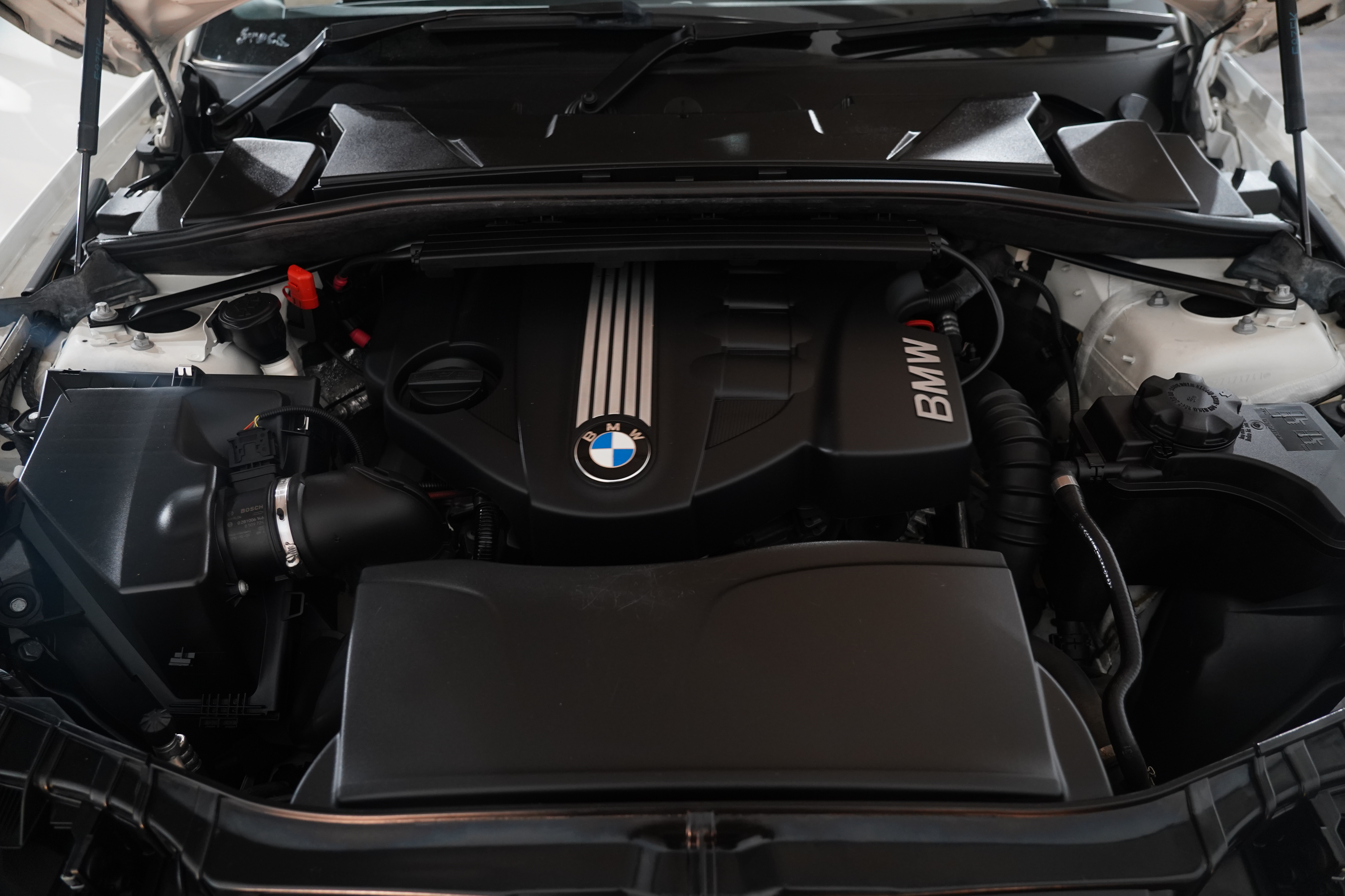 2011 BMW 1 Bmw 1 18d Auto 18d Convertible Image 25